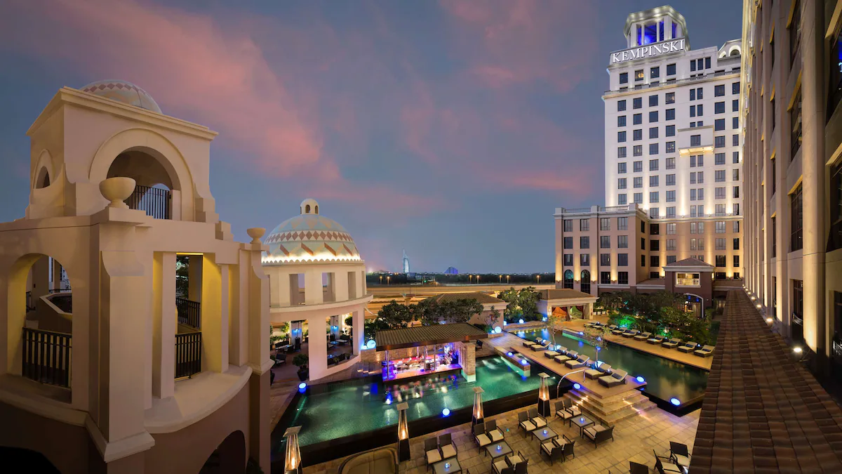 هتل کمپینسکی مال امارات